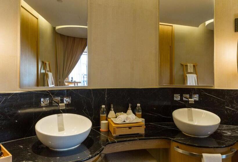 סוויטה מלכותית, Angsana Xian Lintong