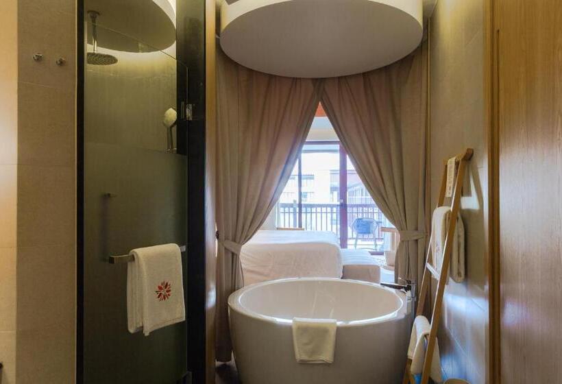 חדר מלכותי, Angsana Xian Lintong