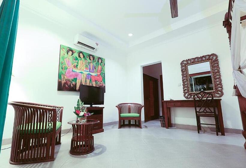 スーペリアールーム, Aquarius Beach