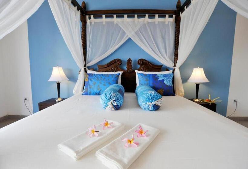 デラックスルーム, Aquarius Beach