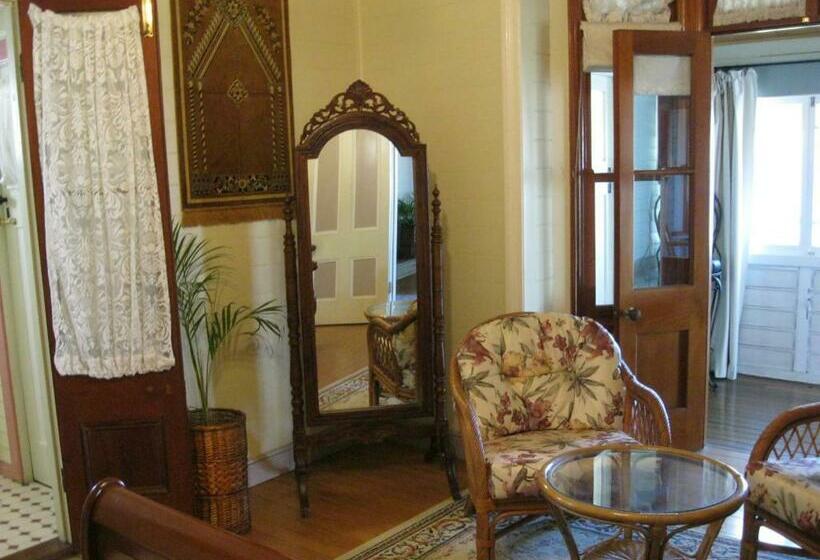 Номер Стандартный Кровать Куин, Classique Bed & Breakfast
