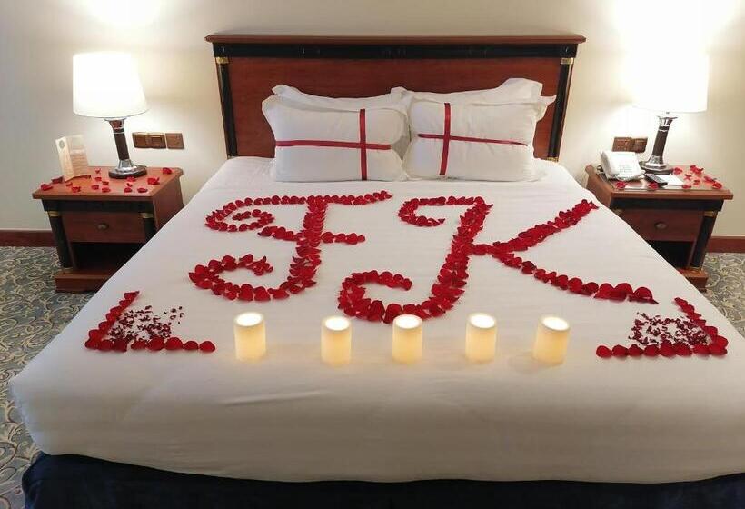 סוויטה אקזקיוטיב, Crown Tower