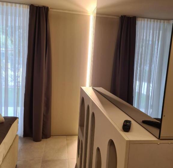 带阳台的豪华间, Emaus