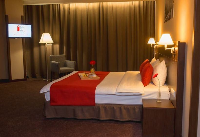 디럭스 스튜디오, Gorskiy City