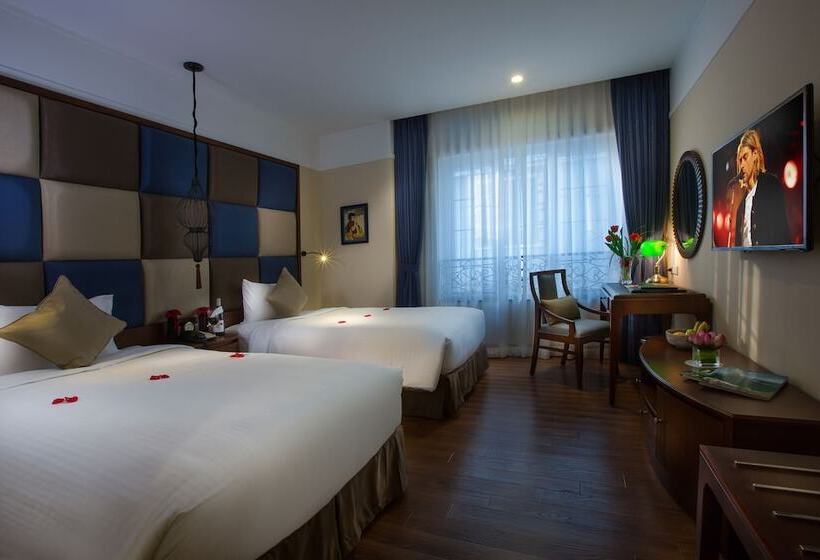 اتاق لوکس, La Siesta Classic Ma May