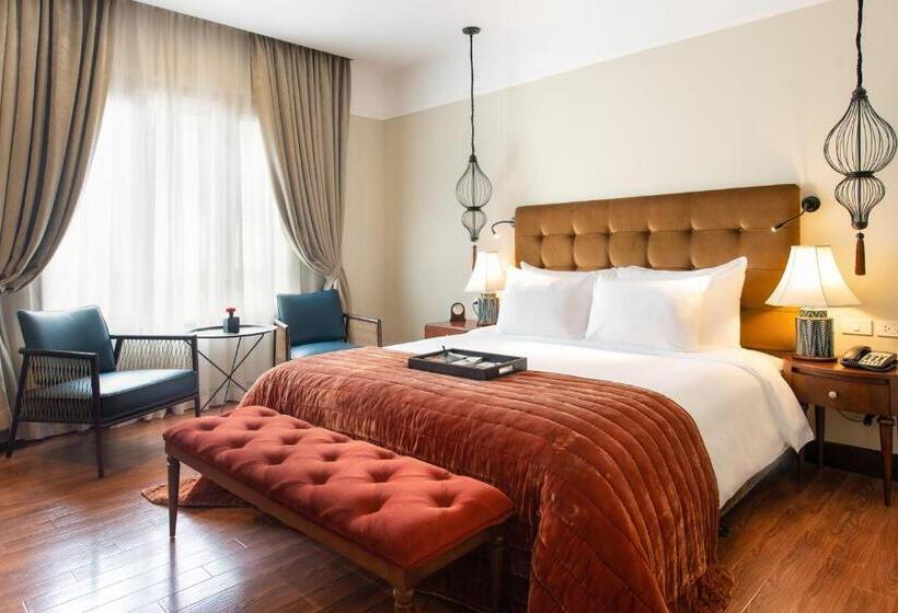 سوییت جونیور, La Siesta Classic Ma May