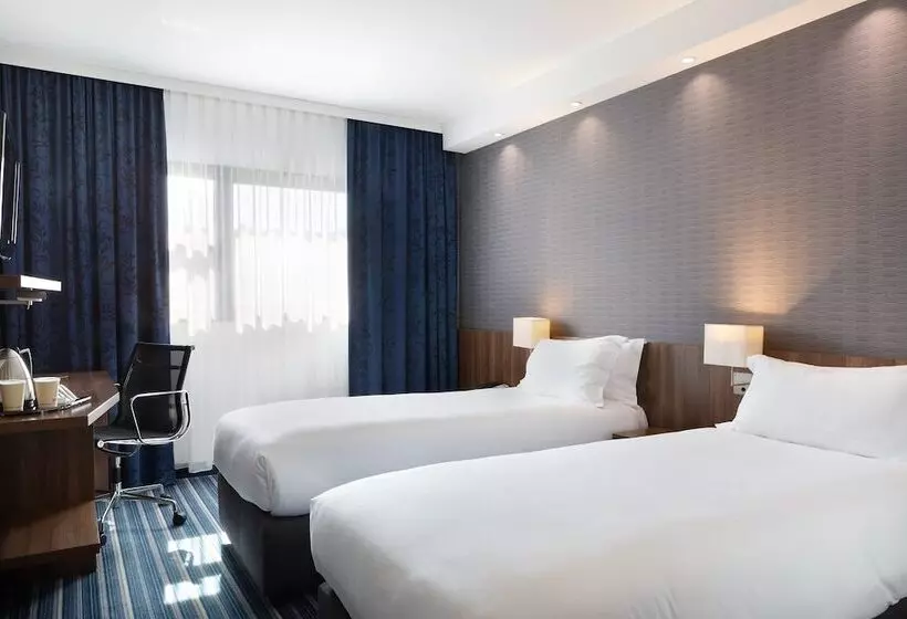 スタンダードルーム, Holiday Inn Express   Marseille Airport, An Ihg