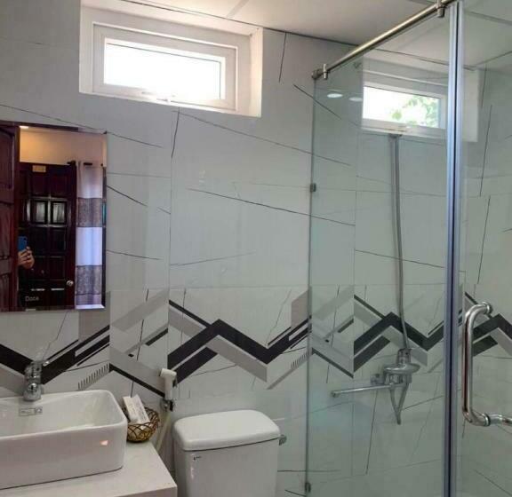 اتاق عادی, Hong Thien 1