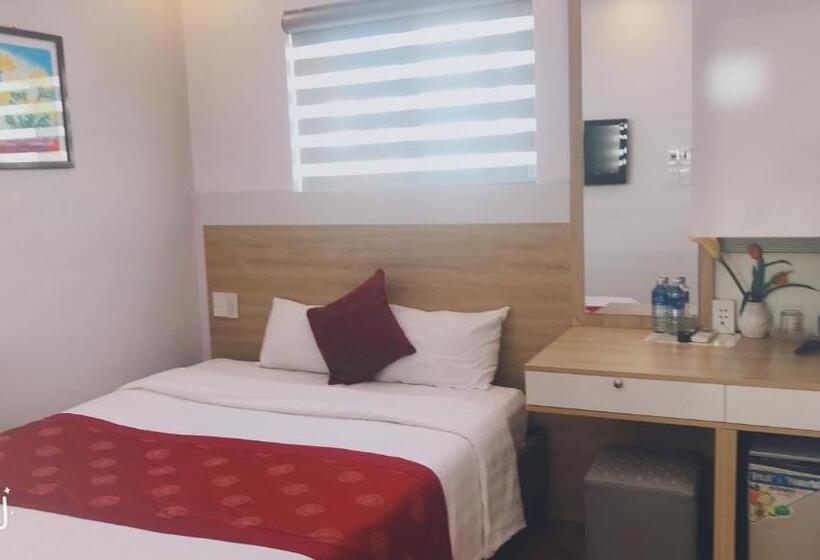 اتاق استاندارد با چشم‌انداز استخر, Hong Thien 1