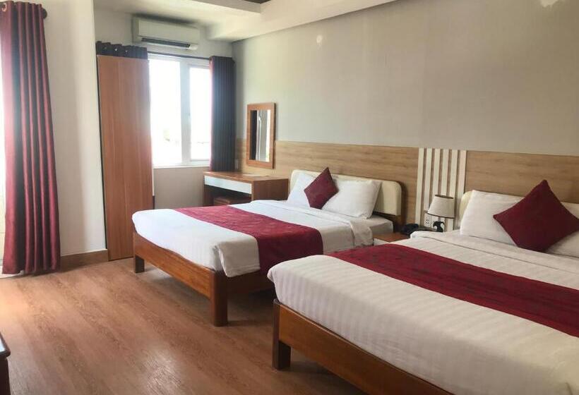 اتاق استاندارد چهارنفره با بالکن, Hong Thien 1