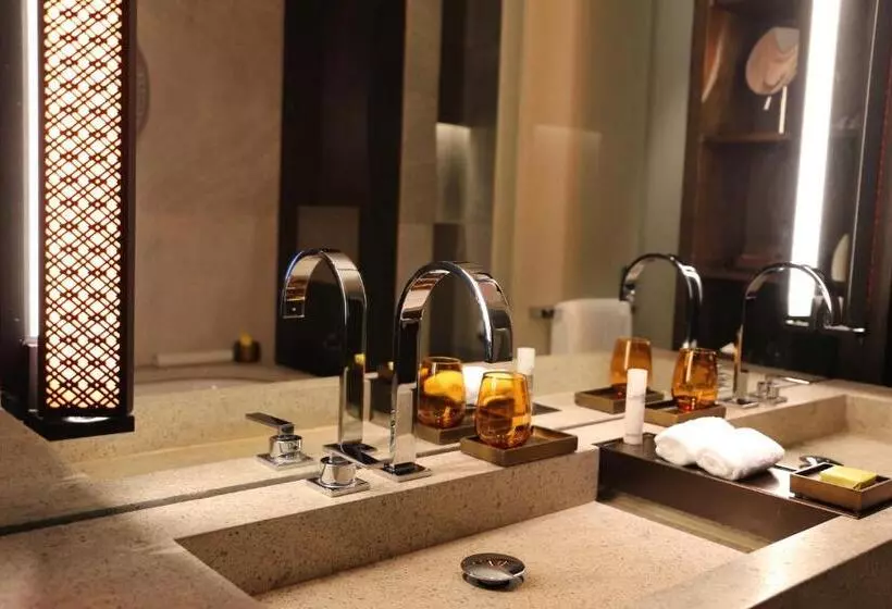 キングサイズベッドのクラブルーム, Hyatt Regency Wuhan Optics Valley