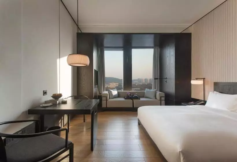 キングサイズベッドのクラブルーム, Hyatt Regency Wuhan Optics Valley