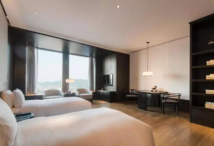 クラブルーム, Hyatt Regency Wuhan Optics Valley