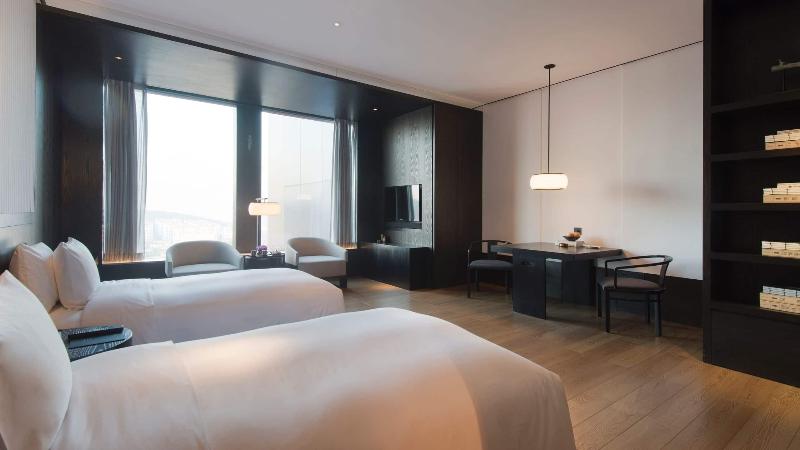 Номер Клуб, Hyatt Regency Wuhan Optics Valley