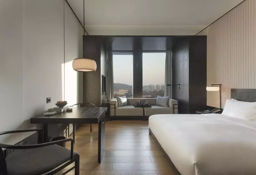 クラブルーム, Hyatt Regency Wuhan Optics Valley