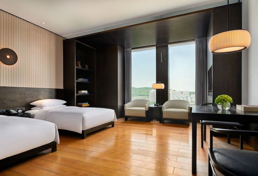Номер Стандарт, Hyatt Regency Wuhan Optics Valley