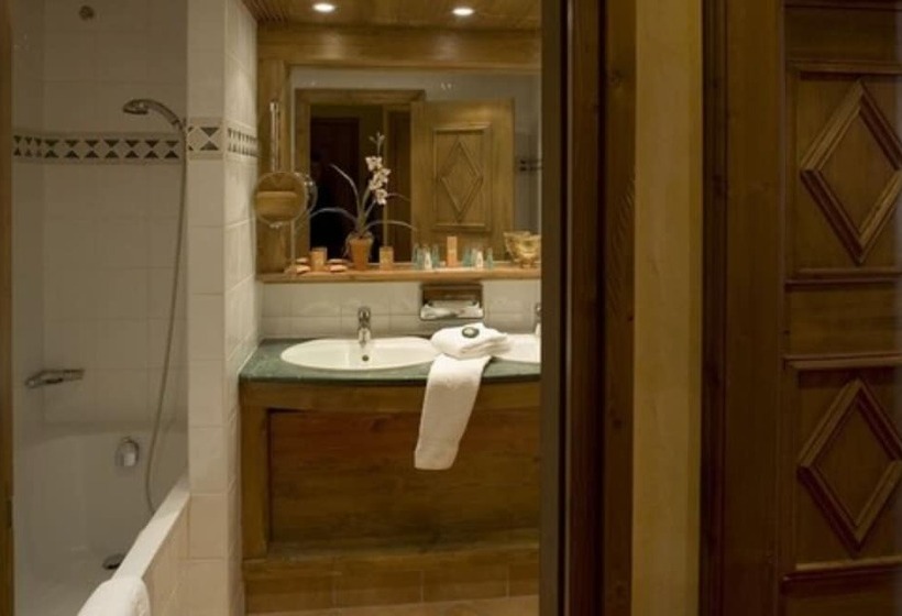 コンフォートルーム, Mont Vallon