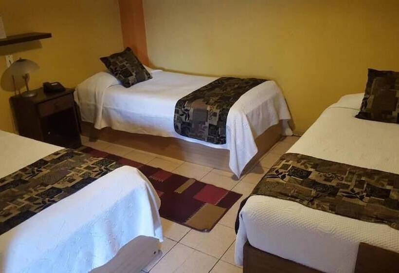 חדר סטנדרט לשלושה, Railef