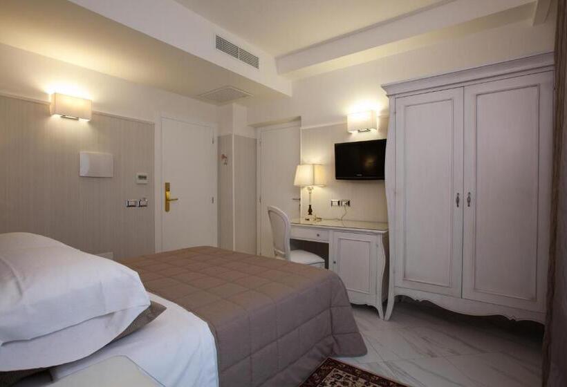 Номер Стандарт Трехместный, Residence Villa Del Mare