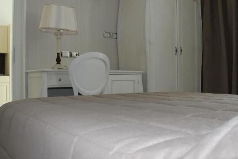 스탠다드 스튜디오, Residence Villa Del Mare