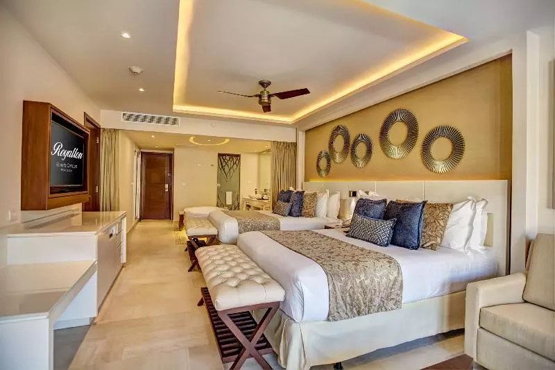 クラブジュニアスイート, Royalton Riviera Cancun, An Autograph Collection - All Inclusive Resort & Casino