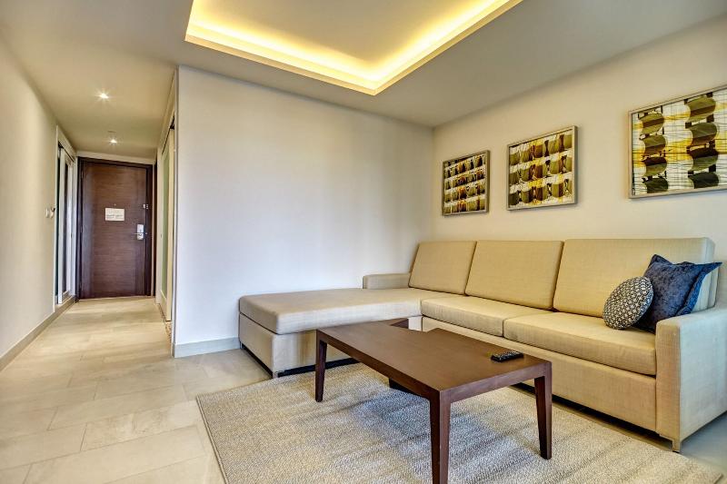 Клубный люкс с видом на море, Royalton Riviera Cancun, An Autograph Collection - All Inclusive Resort & Casino