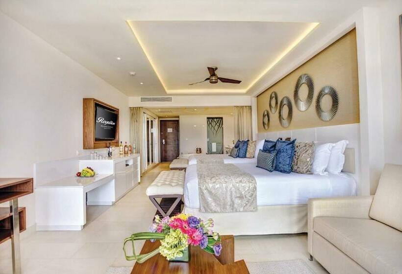 Люкс Deluxe 2 Спальни, Royalton Riviera Cancun, An Autograph Collection - All Inclusive Resort & Casino