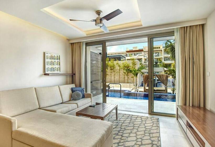 Полулюкс Повышенной Комфортности, Royalton Riviera Cancun, An Autograph Collection - All Inclusive Resort & Casino