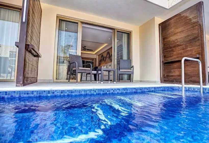 デラックスジュニアスイート, Royalton Riviera Cancun, An Autograph Collection - All Inclusive Resort & Casino