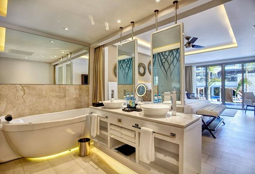 Полулюкс Повышенной Комфортности, Royalton Riviera Cancun, An Autograph Collection - All Inclusive Resort & Casino