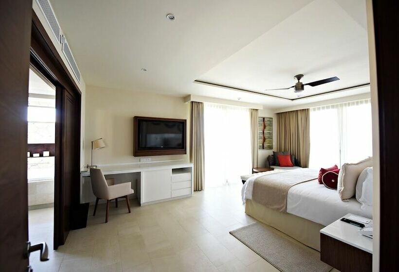 جناح ديلوكس غرفتين نوم, Royalton Riviera Cancun, An Autograph Collection - All Inclusive Resort & Casino