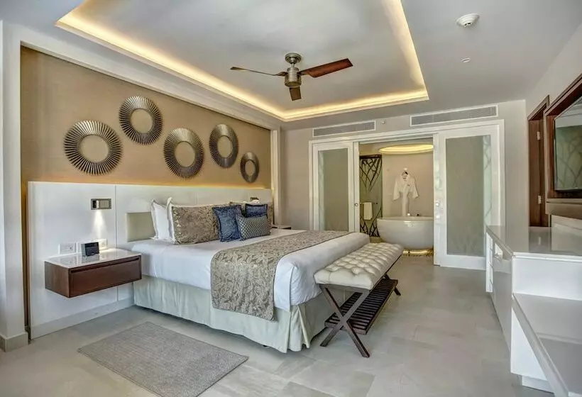 デラックススイートの３ベッドルーム, Royalton Riviera Cancun, An Autograph Collection - All Inclusive Resort & Casino
