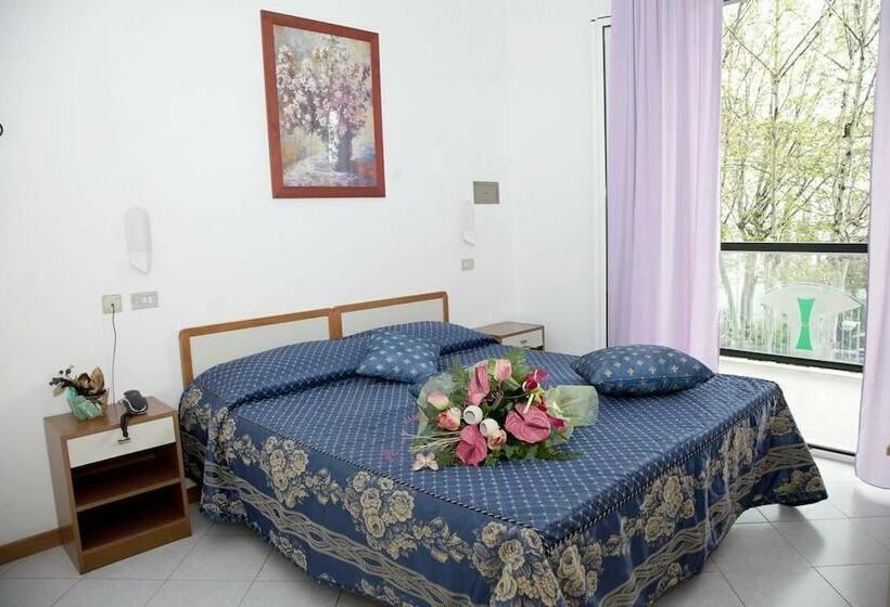 Номер Стандарт, Saint Raphael