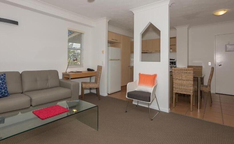 דירת חדר, San Mateo On Broadbeach