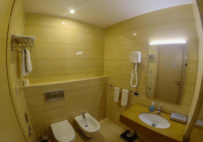 חדר סטנדרט יחיד, Sky 2 Hotel Tirana