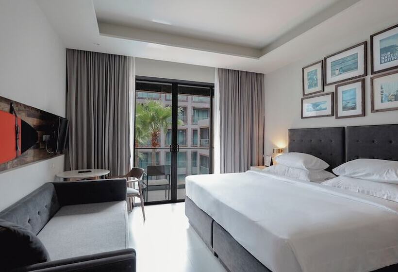 带泳池观景的豪华房, Sugar Marina Hotel Surf Kata Beach   Sha Plus