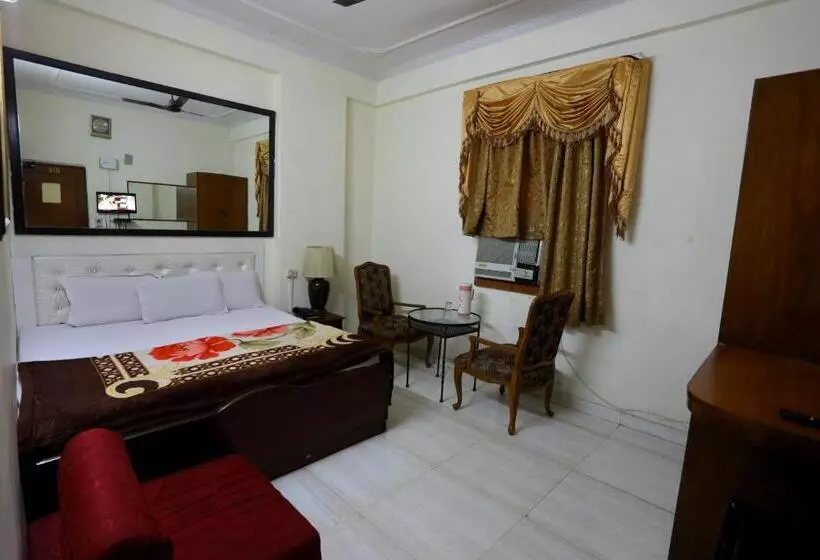 Deluxe-huone, Swisston Palace