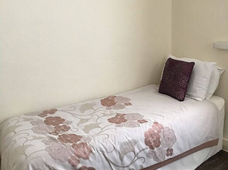 غرفة قياسية فردية, Alondra