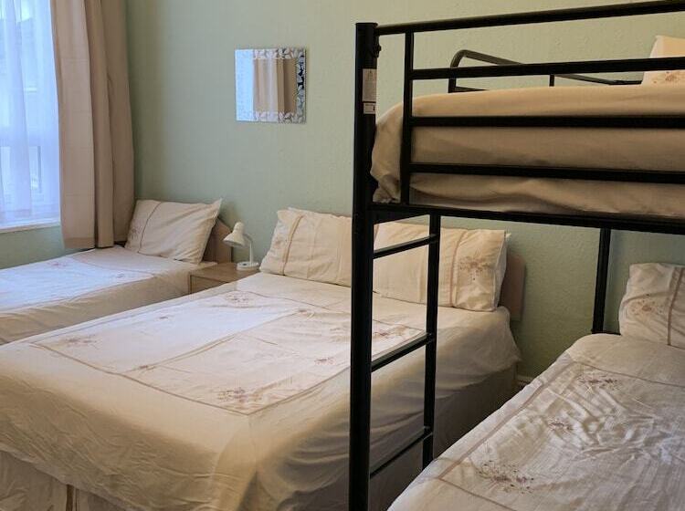 غرفة عائلية, Alondra