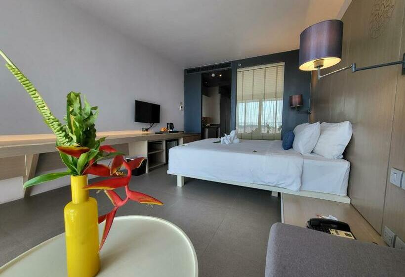 اتاق سوپریور با چشمانداز دریا, The Yama Hotel Phuket