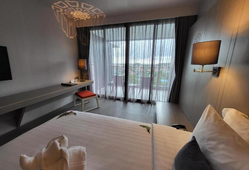 اتاق لوکس با چشمانداز دریا, The Yama Hotel Phuket