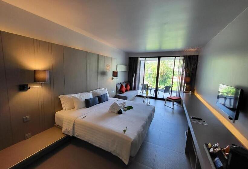 اتاق سوپریور با تخت بزرگ, The Yama Hotel Phuket