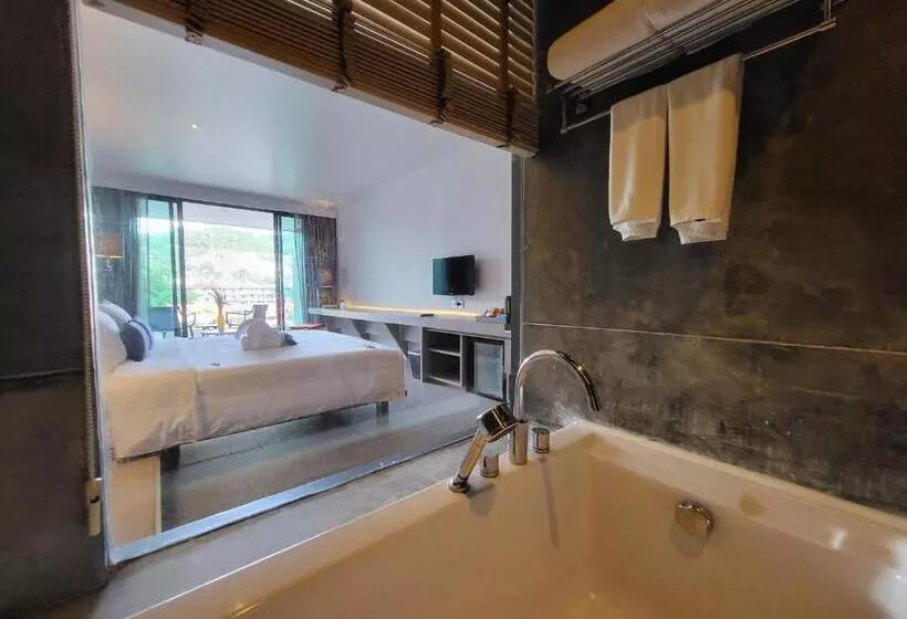 اتاق سوپریور با تخت بزرگ, The Yama Hotel Phuket