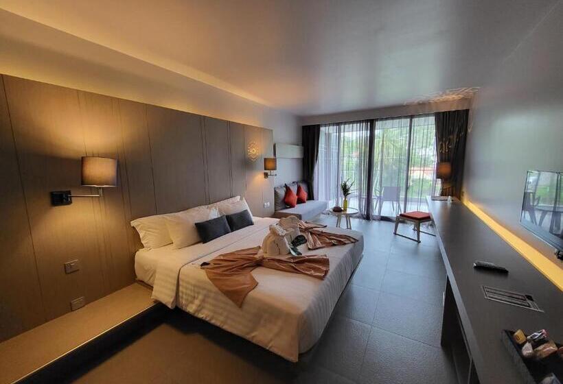 اتاق سوپریور با تخت بزرگ, The Yama Hotel Phuket