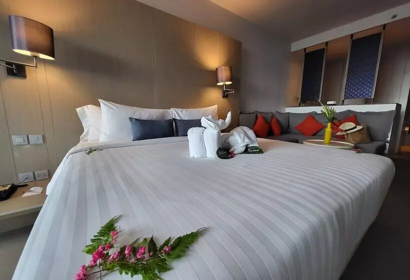 اتاق لوکس با چشم‌انداز دریا, The Yama Hotel Phuket