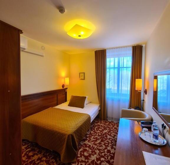 اتاق استاندارد یک نفره, Violeta