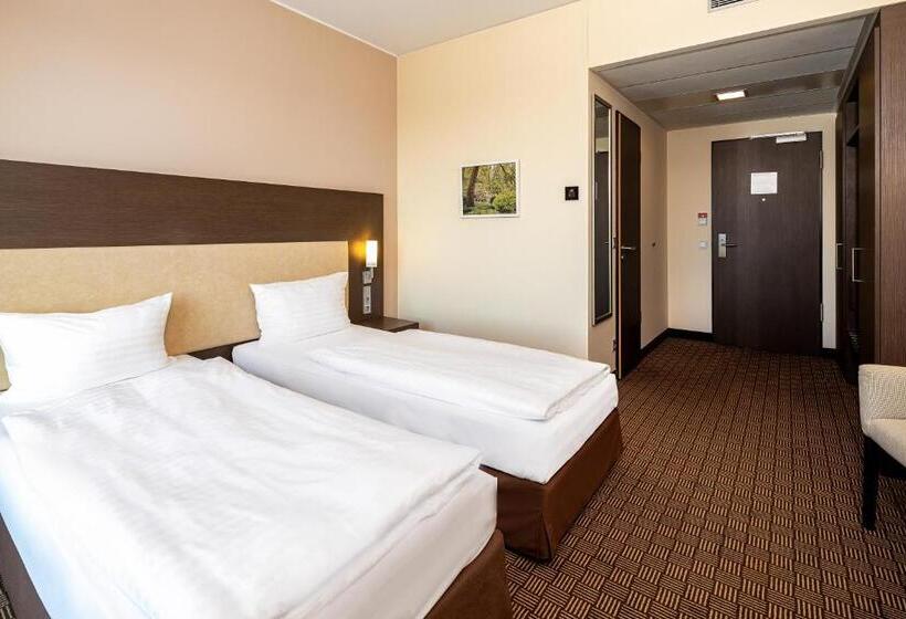 غرفة قياسية, Intercityhotel Hamburg Dammtor Messe