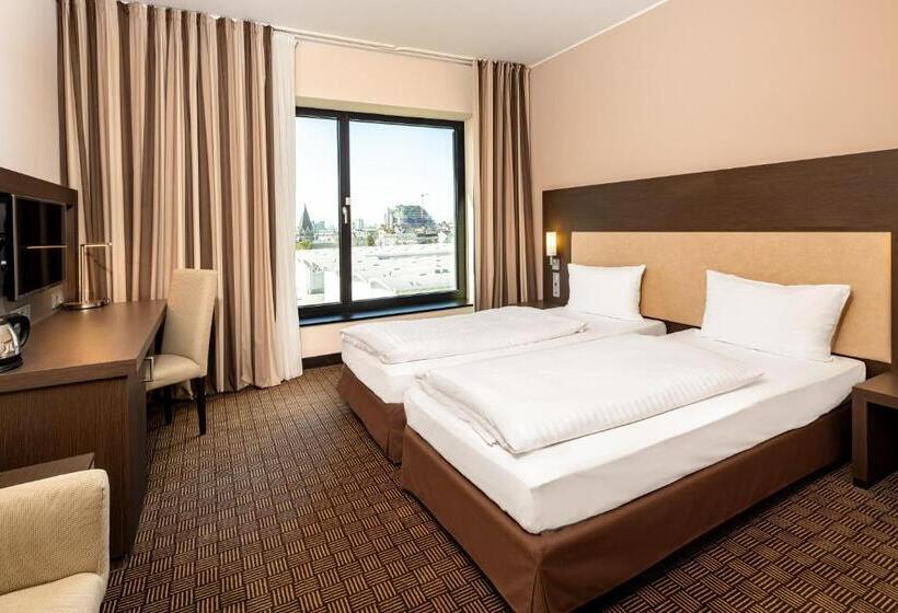 Номер бизнес-класса, Intercityhotel Hamburg Dammtor Messe