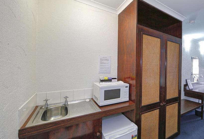 سوئیت با بالکن, Alexandra Park Motor Inn