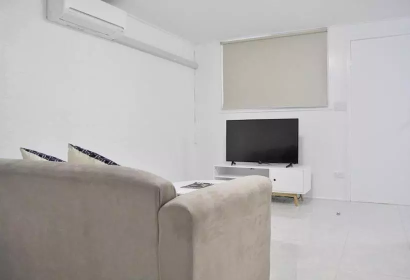 آپارتمان لوکس 1 خوابه, Alexandra Park Motor Inn